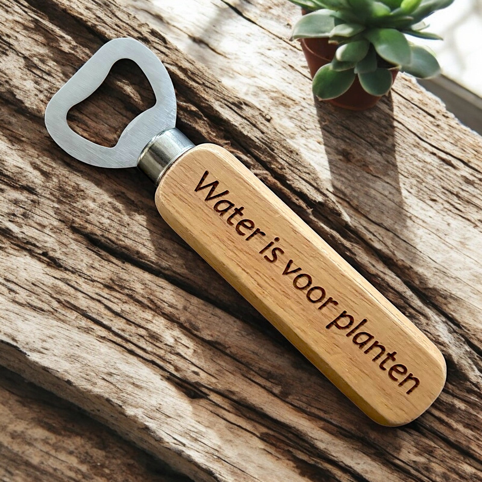 Bieropener 'Water is voor planten'